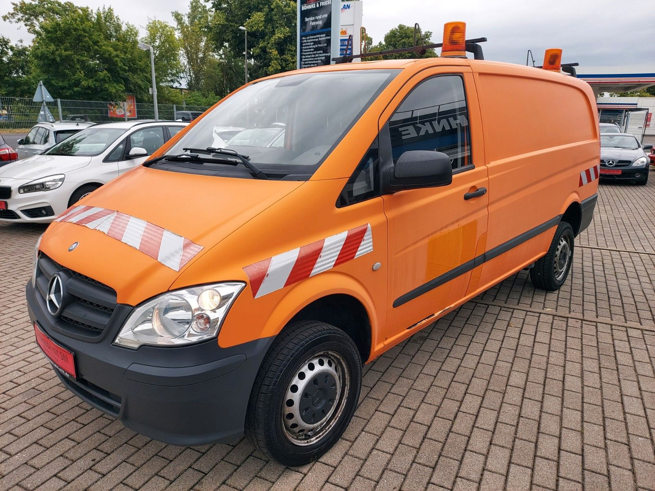 Mercedes-Benz Vito Kasten 4x4 113 CDI lang AUTOMATIK EURO 5 - Personentransporter: das Bild 5 Mercedes-Benz Vito Kasten 4x4 113 CDI lang AUTOMATIK EURO 5 - Personentransporter: das Bild 5