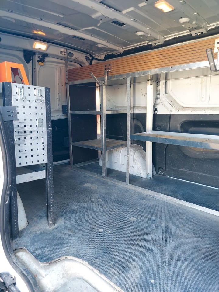 Renault Trafic Kasten L1H1 2,8t Komfort Klima Navi Tempo Renault Trafic Kasten L1H1 2,8t Komfort Klima Navi Tempo - Kleinbus, Personentransporter: das Bild 2 Renault Trafic Kasten L1H1 2,8t Komfort Klima Navi Tempo Renault Trafic Kasten L1H1 2,8t Komfort Klima Navi Tempo - Kleinbus, Personentransporter: das Bild 2