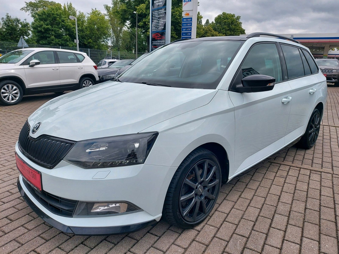 Skoda Fabia Combi Active RS XENON PDC SHZ TEMPOMAT - PKW: das Bild 4 Skoda Fabia Combi Active RS XENON PDC SHZ TEMPOMAT - PKW: das Bild 4