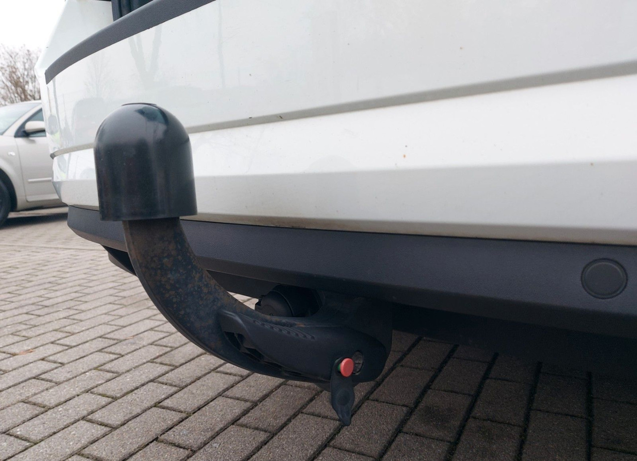 Skoda Octavia Combi Clever 4x4 LED DAB Navi - Kombi: das Bild 2 Skoda Octavia Combi Clever 4x4 LED DAB Navi - Kombi: das Bild 2