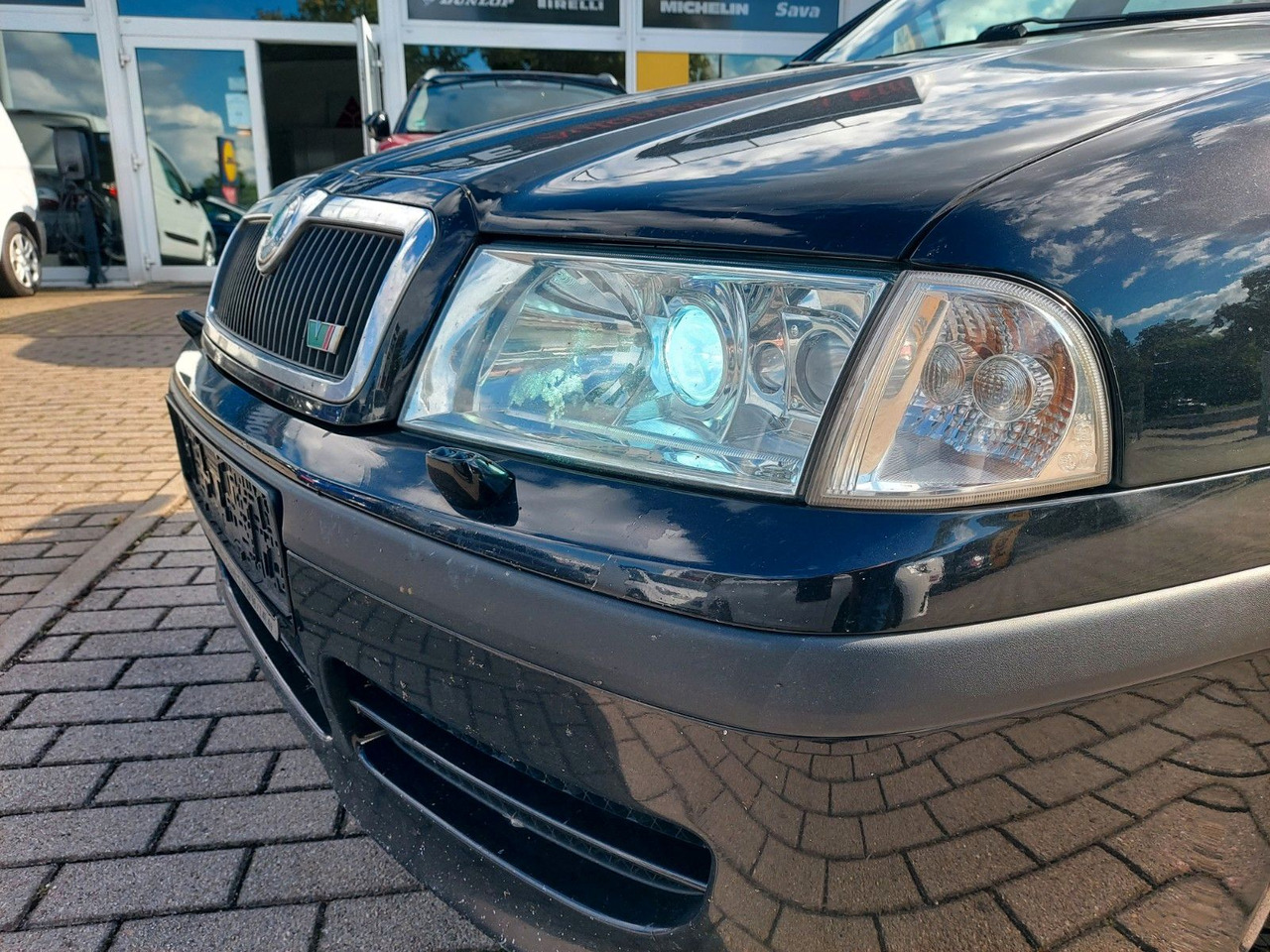 Skoda Octavia Combi RS Xenon DAB Teilleder AHK - Kombi: das Bild 2 Skoda Octavia Combi RS Xenon DAB Teilleder AHK - Kombi: das Bild 2