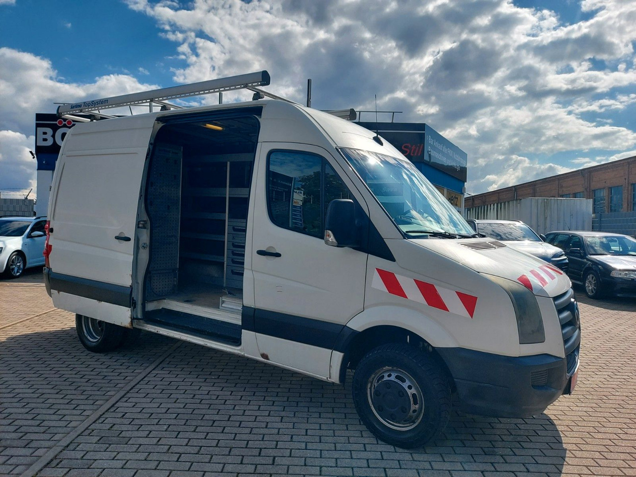 Volkswagen Crafter Kasten 50 mittel lang L2H2 Hoch Standhei - Kastenwagen: das Bild 1 Volkswagen Crafter Kasten 50 mittel lang L2H2 Hoch Standhei - Kastenwagen: das Bild 1