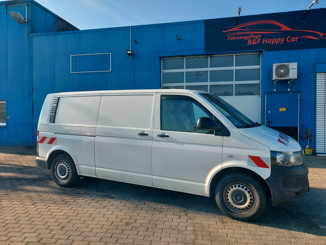 Volkswagen T5 Transporter Kasten Kombi lang 4Motion - Personentransporter: das Bild 1 Volkswagen T5 Transporter Kasten Kombi lang 4Motion - Personentransporter: das Bild 1