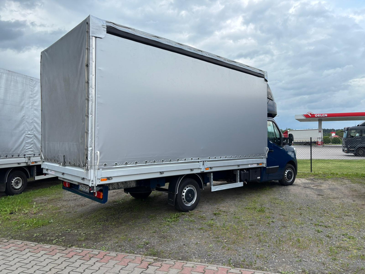 Renault Master - Planen Transporter: das Bild 4 Renault Master - Planen Transporter: das Bild 4