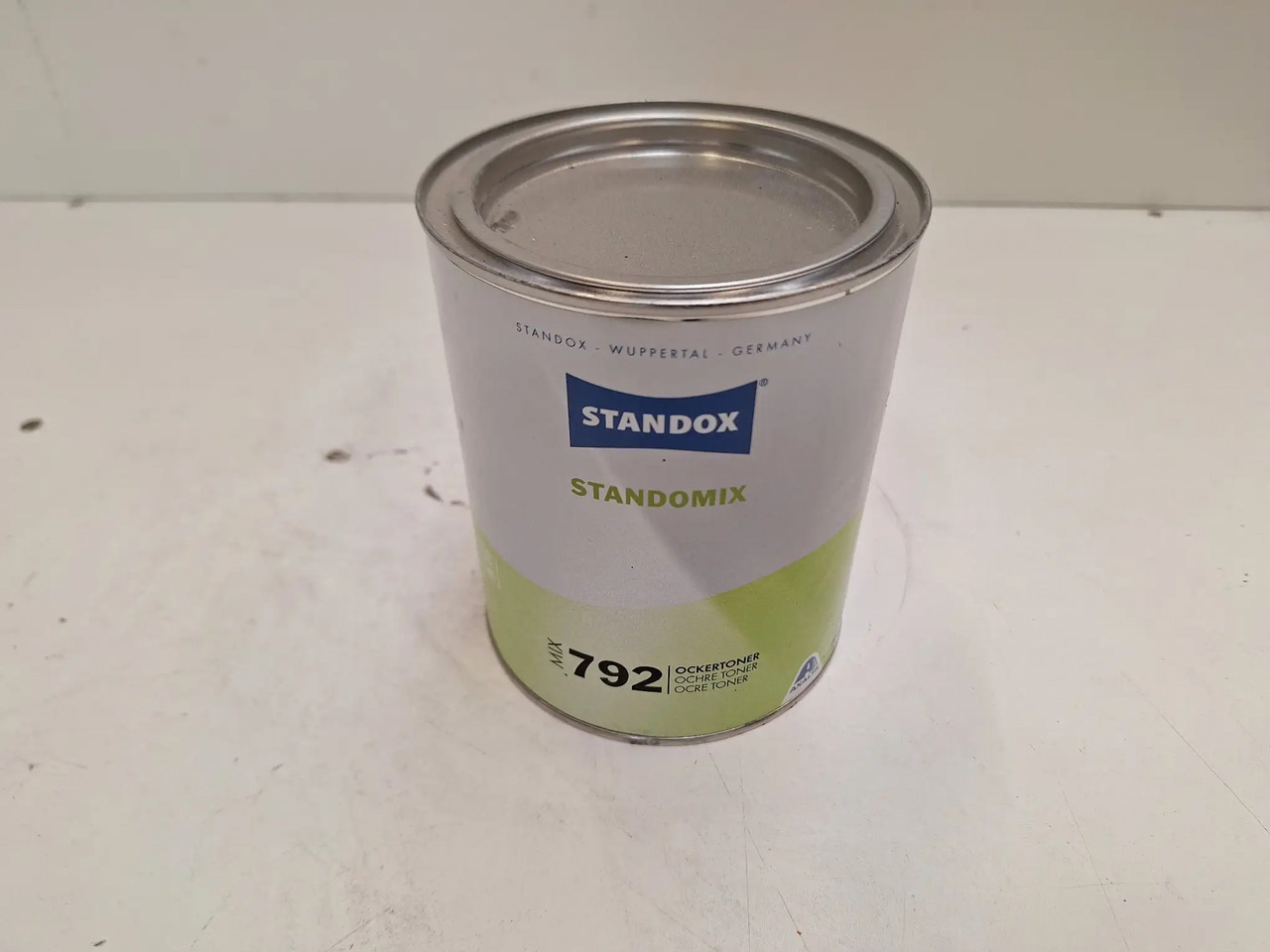 1 Dose Standomix (Standox) - Werkstattgerät: das Bild 1 1 Dose Standomix (Standox) - Werkstattgerät: das Bild 1