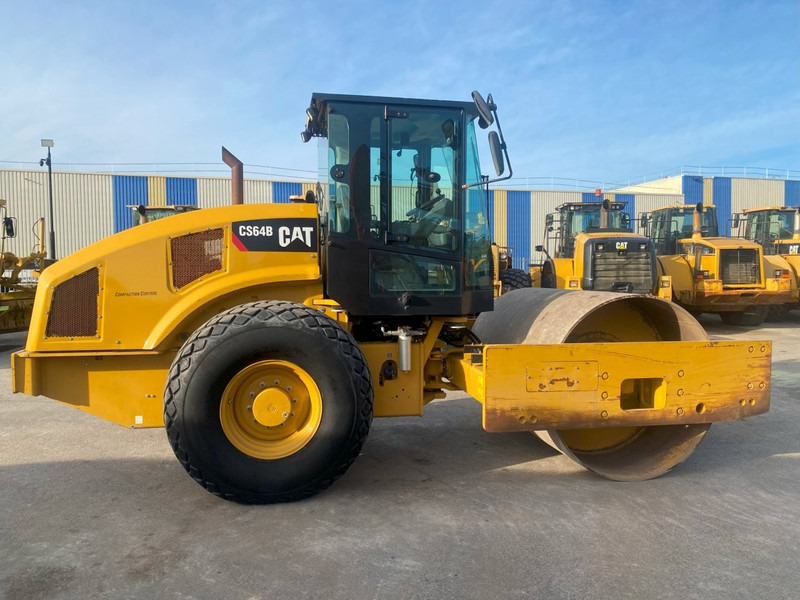 Caterpillar CS64B NVT - Walzen: das Bild 5 Caterpillar CS64B NVT - Walzen: das Bild 5
