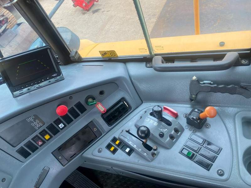 Muldenkipper/ Dumper Volvo A30D 6x6 dumper articulated hauler NVT: das Bild 7
