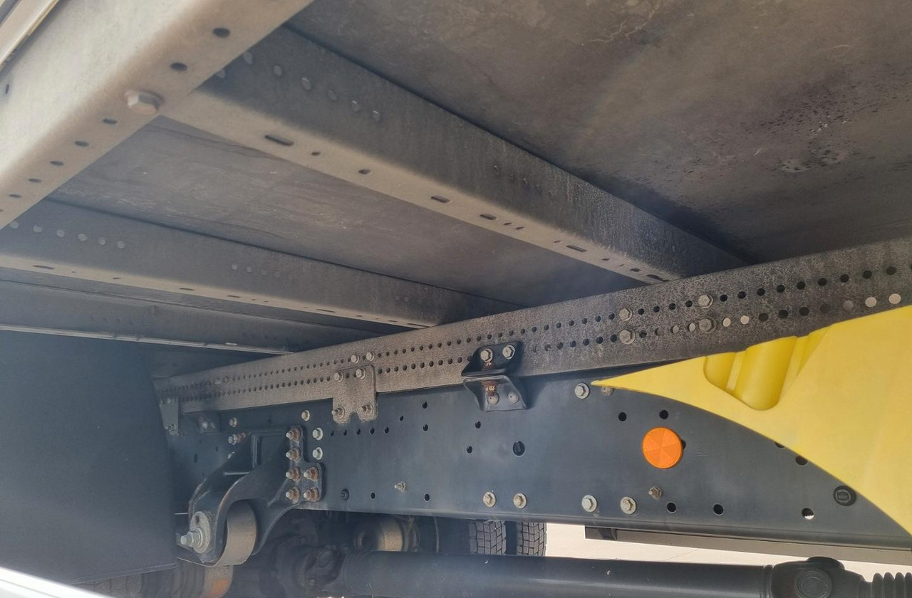 Iveco 120e25p centin asponda euro 6 - Plane LKW: das Bild 5 Iveco 120e25p centin asponda euro 6 - Plane LKW: das Bild 5