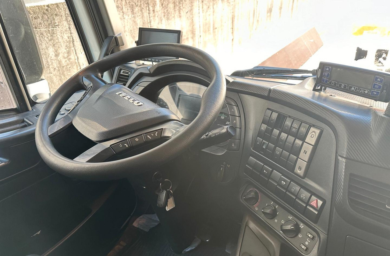 Iveco Stralis 190 frigo sponda euro 6 - Leasing Iveco Stralis 190 frigo sponda euro 6: das Bild 9