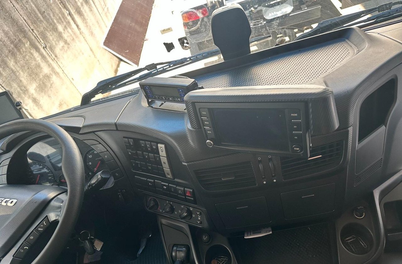 Iveco Stralis 190 frigo sponda euro 6 - Leasing Iveco Stralis 190 frigo sponda euro 6: das Bild 6