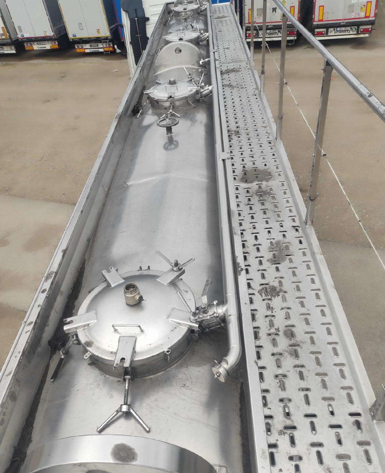 Farcinox - Tankauflieger: das Bild 5 Farcinox - Tankauflieger: das Bild 5