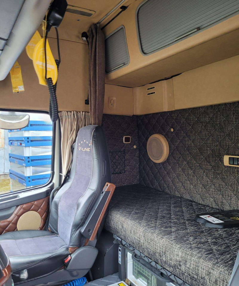 Volvo FH13 440AG - Sattelzugmaschine: das Bild 5 Volvo FH13 440AG - Sattelzugmaschine: das Bild 5