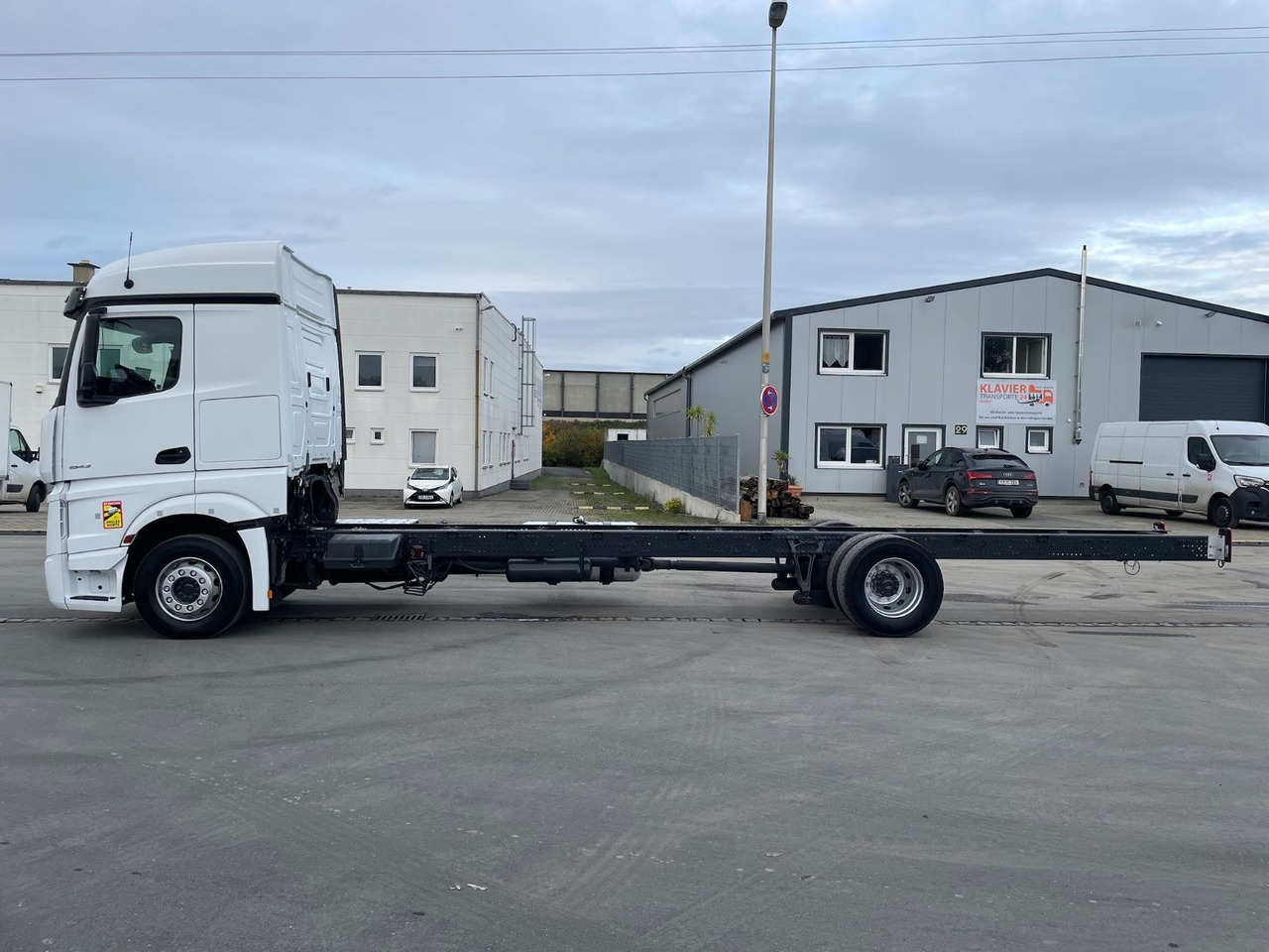 Mercedes-Benz Actros 4 1843 4x2 Fahrgestell/StandAC/ACC/EU6 - Fahrgestell LKW: das Bild 4 Mercedes-Benz Actros 4 1843 4x2 Fahrgestell/StandAC/ACC/EU6 - Fahrgestell LKW: das Bild 4