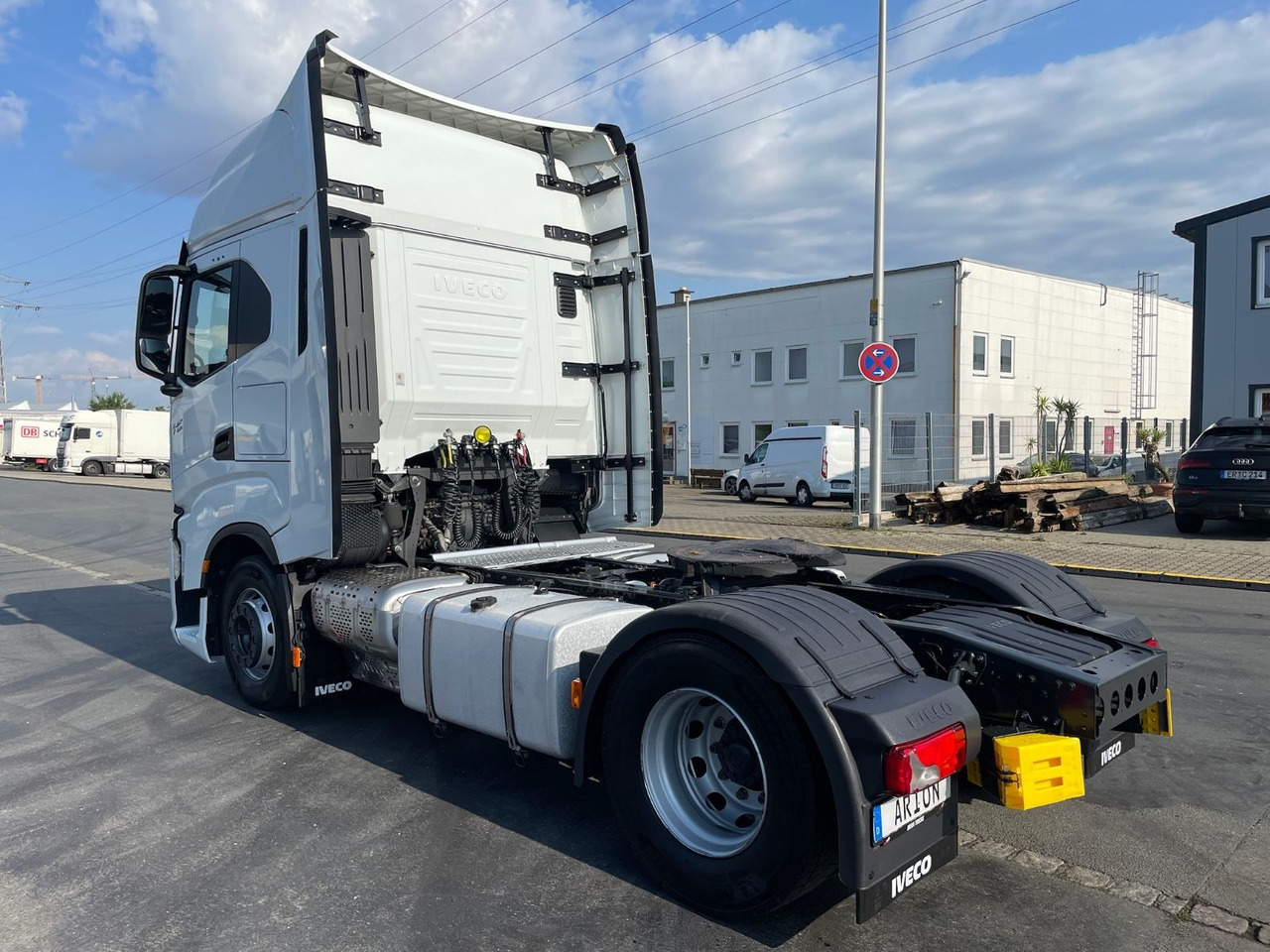 Iveco S-Way 490 4x2/Retarder/ServiceNeu/TÜV06-26/EU6 - Sattelzugmaschine: das Bild 4 Iveco S-Way 490 4x2/Retarder/ServiceNeu/TÜV06-26/EU6 - Sattelzugmaschine: das Bild 4