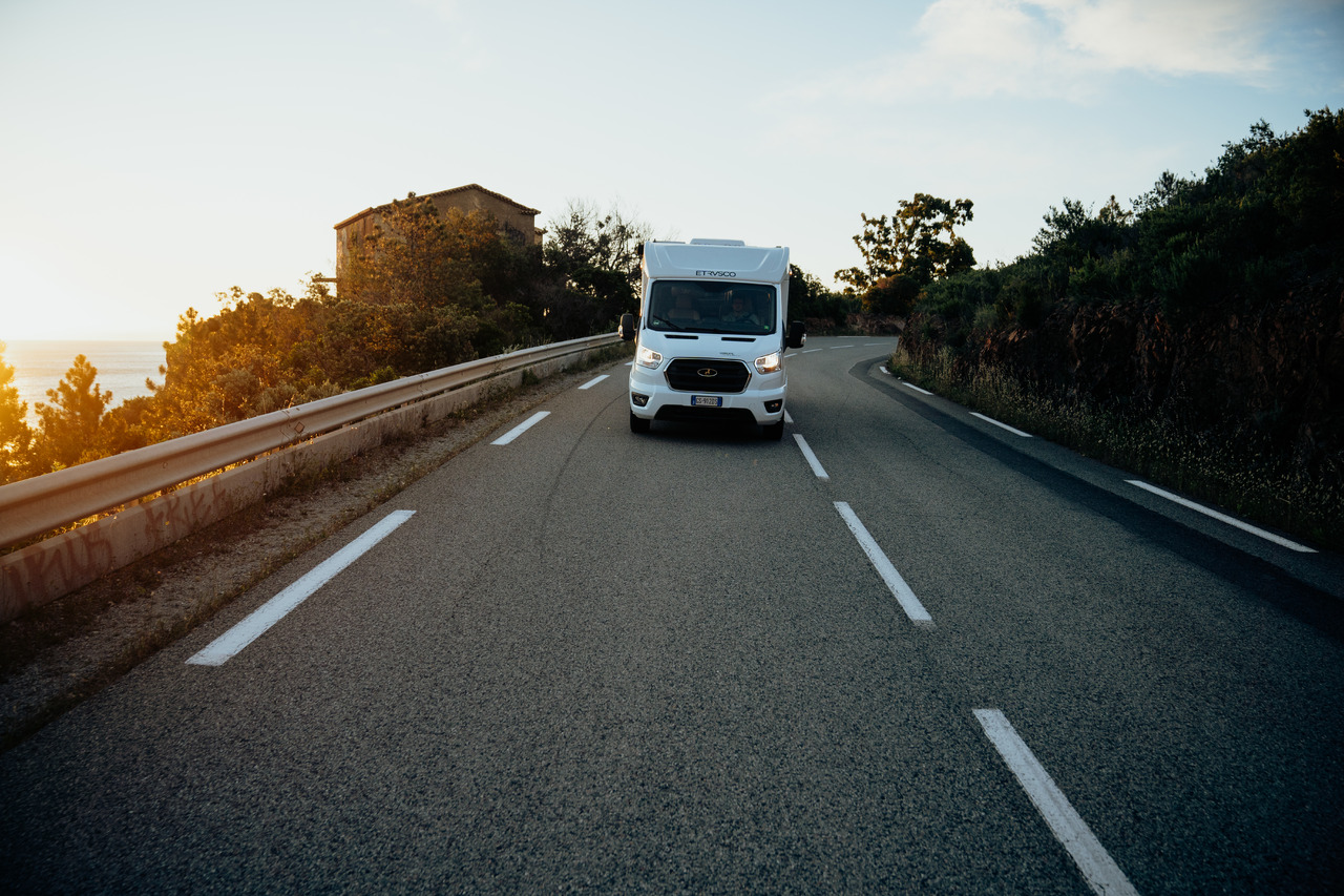 ETRUSCO Etrusco V 6.8 SCF - Wohnmobil: das Bild 4 ETRUSCO Etrusco V 6.8 SCF - Wohnmobil: das Bild 4