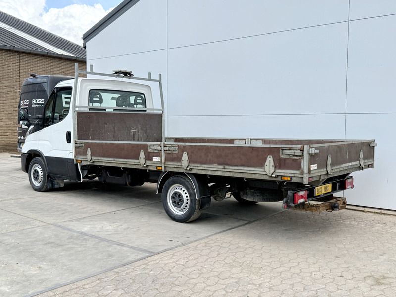 Iveco Daily 35S14 2.3 L3H1 Open Laadbak Pritsche *Bak 425cm lang* Airco Cruise Control Standkachel Trekhaak Luchtgeveerde stoel - Pritsche Transporter: das Bild 2 Iveco Daily 35S14 2.3 L3H1 Open Laadbak Pritsche *Bak 425cm lang* Airco Cruise Control Standkachel Trekhaak Luchtgeveerde stoel - Pritsche Transporter: das Bild 2