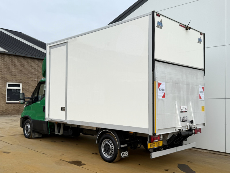 Iveco Daily 35S14 2.3 Laadklep Automaat LED Climate Control Cruise Control Standkachel Camera Koffer Bakwagen Meubelbak - Koffer Transporter: das Bild 2 Iveco Daily 35S14 2.3 Laadklep Automaat LED Climate Control Cruise Control Standkachel Camera Koffer Bakwagen Meubelbak - Koffer Transporter: das Bild 2