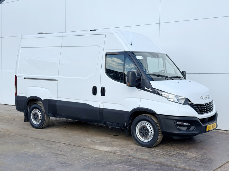 Iveco Daily 35S16 2.3 Automaat L2H2 Airco Cruise Control Standkachel Camera Trekhaak 3.5t - Kastenwagen: das Bild 4 Iveco Daily 35S16 2.3 Automaat L2H2 Airco Cruise Control Standkachel Camera Trekhaak 3.5t - Kastenwagen: das Bild 4