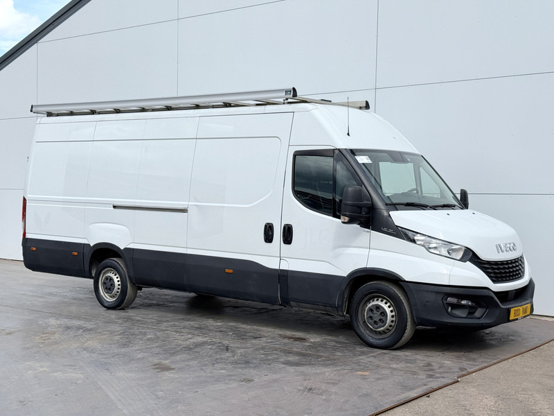Iveco Daily 35S16 2.3 L4H2 Luchtvering Climate Control Cruise Control Camera Navigatie 3.5t Trekhaak Imperiaal - Kastenwagen: das Bild 4 Iveco Daily 35S16 2.3 L4H2 Luchtvering Climate Control Cruise Control Camera Navigatie 3.5t Trekhaak Imperiaal - Kastenwagen: das Bild 4