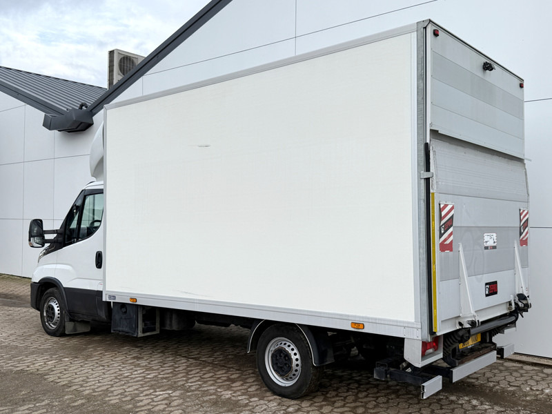 Iveco Daily 35S18 3.0 Laadklep Automaat LED Climate Control Adaptieve Cruise Control Standkachel Camera Navigatie - Koffer Transporter: das Bild 2 Iveco Daily 35S18 3.0 Laadklep Automaat LED Climate Control Adaptieve Cruise Control Standkachel Camera Navigatie - Koffer Transporter: das Bild 2