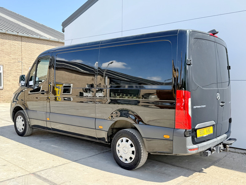 Mercedes-Benz Sprinter 316 CDI Automaat L2H1 Climate Control Cruise Control Camera Trekhaak 3.5 Ton Trekgewicht - Kastenwagen: das Bild 2 Mercedes-Benz Sprinter 316 CDI Automaat L2H1 Climate Control Cruise Control Camera Trekhaak 3.5 Ton Trekgewicht - Kastenwagen: das Bild 2