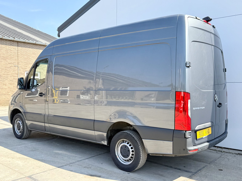 Mercedes-Benz Sprinter 319 1.9 CDI Automaat L2H2 Airco Cruise Control Lane Assist Camera Carplay Dodehoek waarschuwing Parkeersensoren voor achter - Kastenwagen: das Bild 2 Mercedes-Benz Sprinter 319 1.9 CDI Automaat L2H2 Airco Cruise Control Lane Assist Camera Carplay Dodehoek waarschuwing Parkeersensoren voor achter - Kastenwagen: das Bild 2