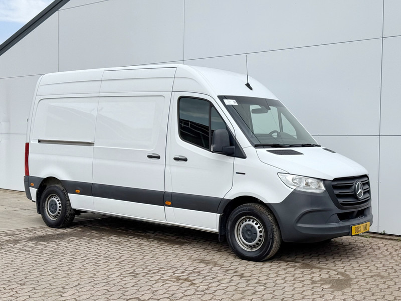 Mercedes-Benz eSprinter 312 L2H2 Elektrisch 47kWh 116pk 143km WLTP Climate Control Stoelverwarming - Kastenwagen, Elektro-Transporter: das Bild 4 Mercedes-Benz eSprinter 312 L2H2 Elektrisch 47kWh 116pk 143km WLTP Climate Control Stoelverwarming - Kastenwagen, Elektro-Transporter: das Bild 4