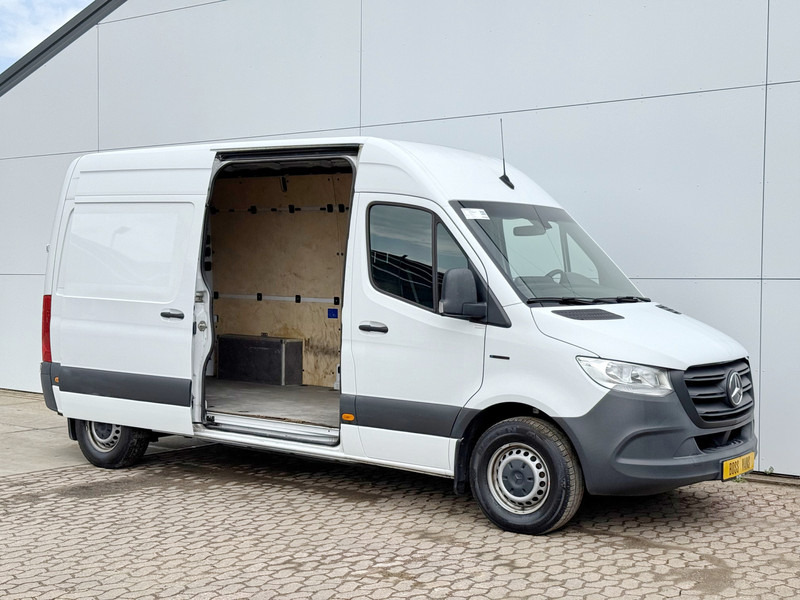 Mercedes-Benz eSprinter 312 L2H2 Elektrisch 47kWh 116pk 143km WLTP Climate Control Stoelverwarming - Kastenwagen, Elektro-Transporter: das Bild 5 Mercedes-Benz eSprinter 312 L2H2 Elektrisch 47kWh 116pk 143km WLTP Climate Control Stoelverwarming - Kastenwagen, Elektro-Transporter: das Bild 5