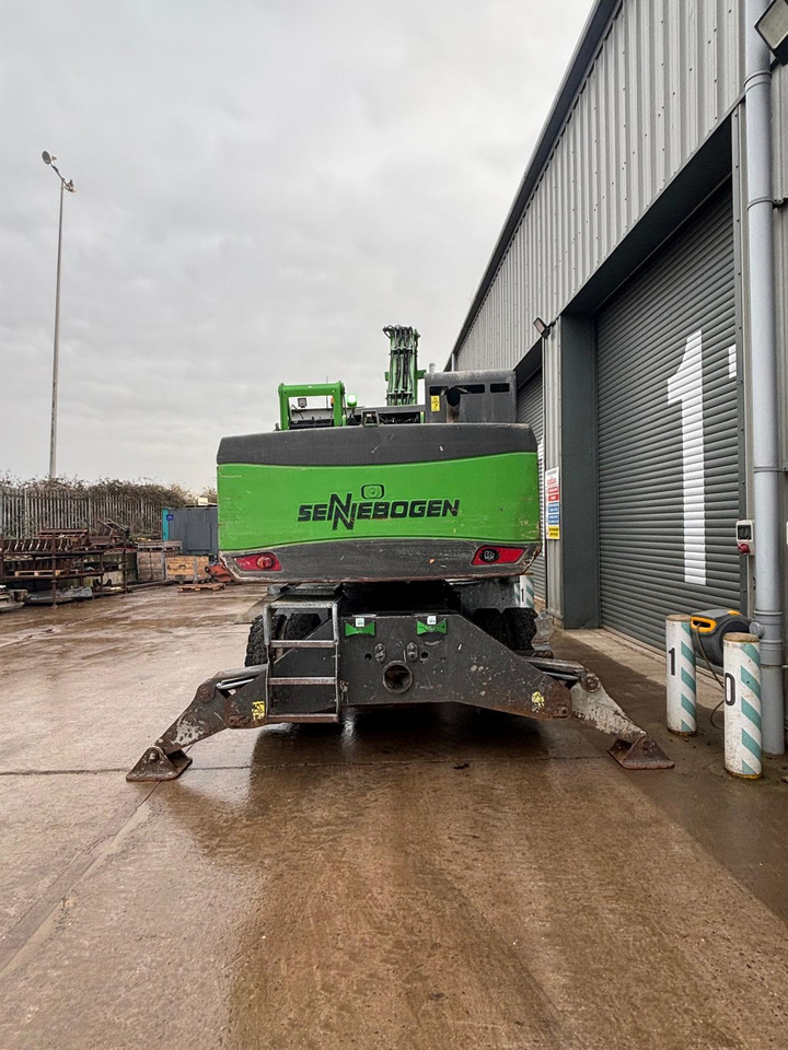 Sennebogen 818E - Umschlagbagger: das Bild 4 Sennebogen 818E - Umschlagbagger: das Bild 4