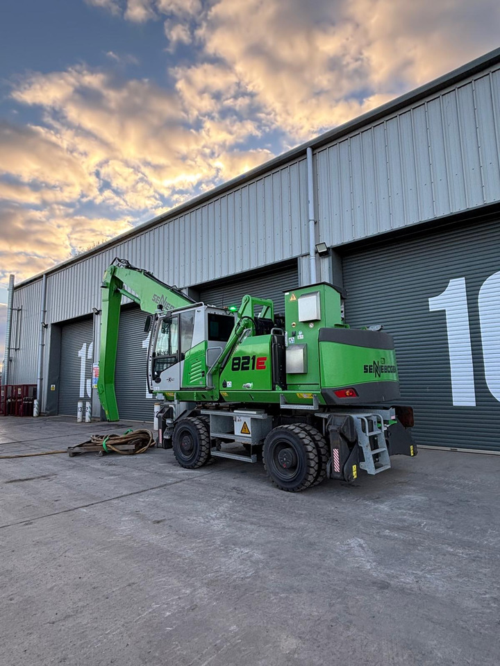 Sennebogen 821 Electric - Umschlagbagger: das Bild 3 Sennebogen 821 Electric - Umschlagbagger: das Bild 3