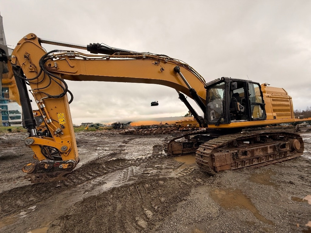 CAT 352 - Kettenbagger: das Bild 1 CAT 352 - Kettenbagger: das Bild 1