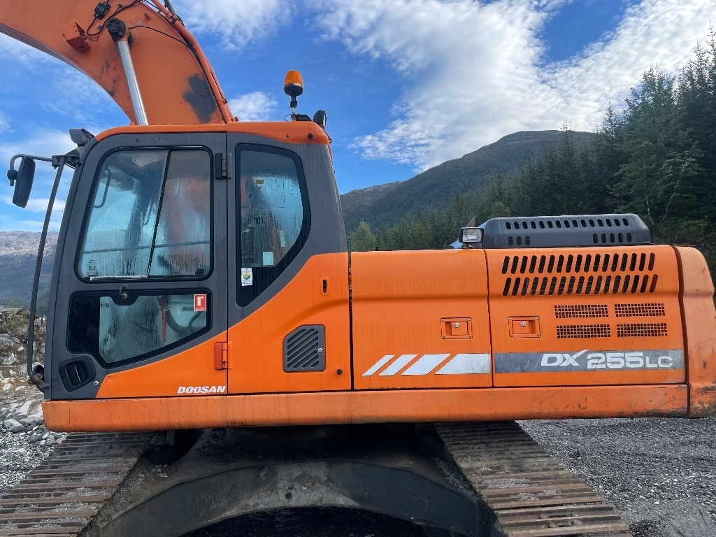 Doosan DX 255 LC-3 - Kettenbagger: das Bild 4 Doosan DX 255 LC-3 - Kettenbagger: das Bild 4