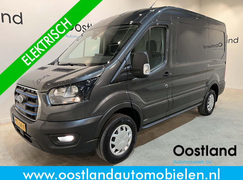 Ford E-Transit 350 L2H2 Trend 68 kWh 184 PK / 100% elektrisch !! / Airco / Cruise Control / CarPlay / Camera / Navigatie / 3-Zits / 220 KM !! Z.G.A.N. ! - Kastenwagen, Elektro-Transporter: das Bild 1 Ford E-Transit 350 L2H2 Trend 68 kWh 184 PK / 100% elektrisch !! / Airco / Cruise Control / CarPlay / Camera / Navigatie / 3-Zits / 220 KM !! Z.G.A.N. ! - Kastenwagen, Elektro-Transporter: das Bild 1