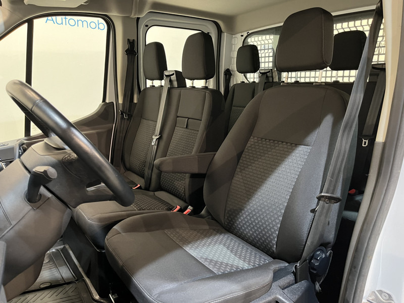 Innenraum Bild 1: Ford Transit 2.0 TDCI L3H1 130 PK DC Dubbel Cabine Trend Open Laadbak / Euro 6 / Airco / Cruise Control / Trekhaak / CarPlay / 23.600 KM !! / BPM VRIJ !! - Leasing Ford Transit 2.0 TDCI L3H1 130 PK DC Dubbel Cabine Trend Open Laadbak / Euro 6 / Airco / Cruise Control / Trekhaak / CarPlay / 23.600 KM !! / BPM VRIJ !!