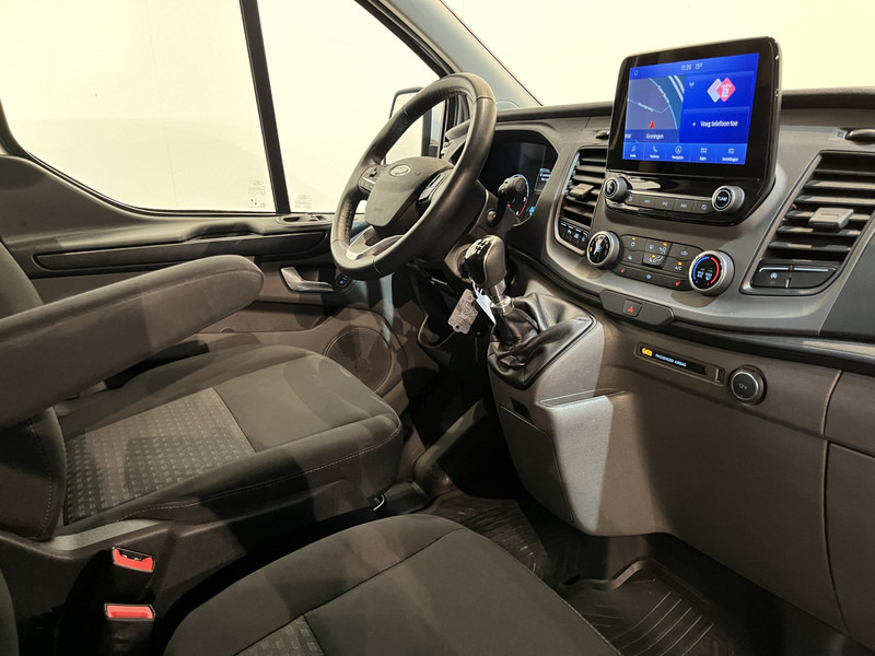 Ford Transit Custom 280 2.0 TDCI L1H1 Trend 130 PK Servicebus / Inrichting / Euro 6 / Airco / PDC / Cruise Control / Navigatie / CarPlay / Trekhaak / 3-Zits / 96.300 KM !! / BPM VRIJ !! - Kleintransporter: das Bild 3 Ford Transit Custom 280 2.0 TDCI L1H1 Trend 130 PK Servicebus / Inrichting / Euro 6 / Airco / PDC / Cruise Control / Navigatie / CarPlay / Trekhaak / 3-Zits / 96.300 KM !! / BPM VRIJ !! - Kleintransporter: das Bild 3