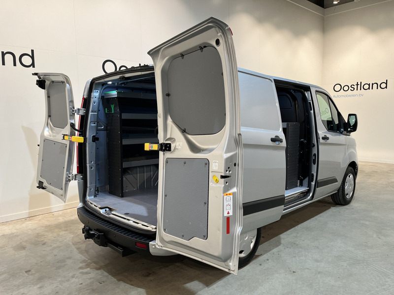 Ford Transit Custom 280 2.0 TDCI L1H1 Trend 130 PK Servicebus / Inrichting / Euro 6 / Airco / PDC / Cruise Control / Navigatie / CarPlay / Trekhaak / 3-Zits / 96.300 KM !! / BPM VRIJ !! - Kleintransporter: das Bild 2 Ford Transit Custom 280 2.0 TDCI L1H1 Trend 130 PK Servicebus / Inrichting / Euro 6 / Airco / PDC / Cruise Control / Navigatie / CarPlay / Trekhaak / 3-Zits / 96.300 KM !! / BPM VRIJ !! - Kleintransporter: das Bild 2