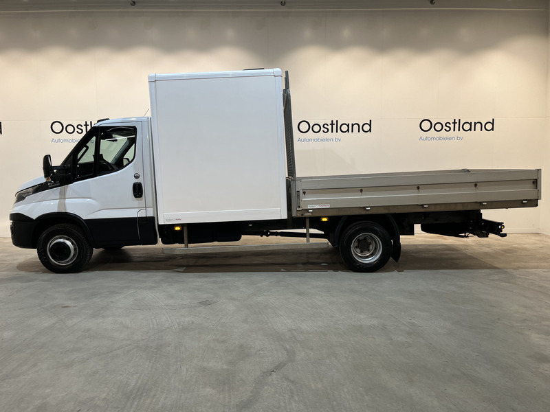 Pritsche Transporter Iveco 65C18 3.0 Automaat Open Laadbak / Mobiele Werkplaats / Bott Inrichting / Euro 6 / Airco / Cruise Control / Trekhaak / Camera / 3-Zits / 55.400 KM !! C-Rijbewijs !!: das Bild 6