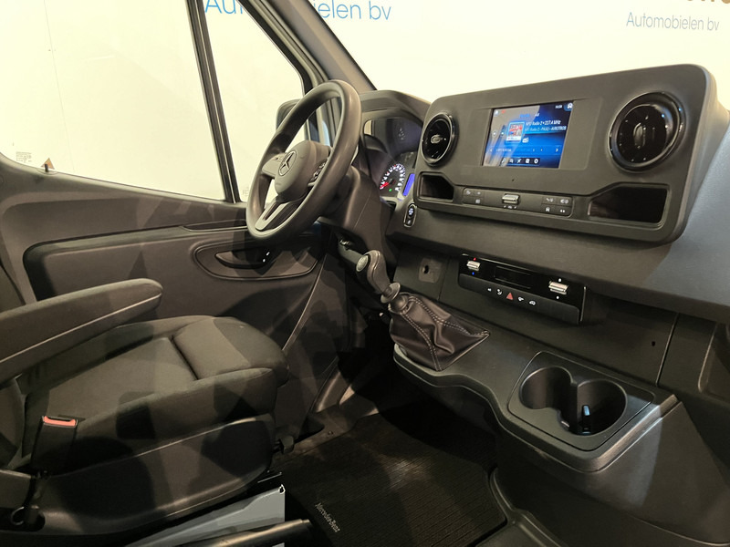 Mercedes-Benz Sprinter 311 CDI L2H2 RWD / Euro 6 / Servicebus / Bott inrichting / 220V / Airco / Oprijplaat / Compressor / CarPlay / Camera - Kastenwagen: das Bild 4 Mercedes-Benz Sprinter 311 CDI L2H2 RWD / Euro 6 / Servicebus / Bott inrichting / 220V / Airco / Oprijplaat / Compressor / CarPlay / Camera - Kastenwagen: das Bild 4