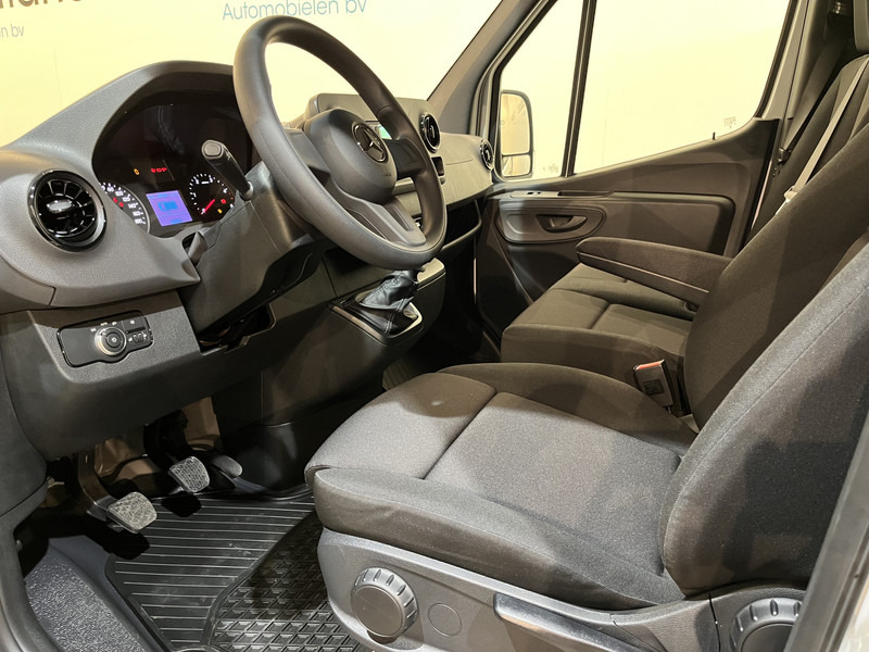 Mercedes-Benz Sprinter 315 CDI L2 RWD DC Dubbel Cabine Open Laadbak / Euro 6 / Trekhaak 3500 KG / Airco / DC 7 Pers. 650 KM !! / BPM VRIJ !! - Pritsche Transporter, Transporter mit Doppelkabine: das Bild 5 Mercedes-Benz Sprinter 315 CDI L2 RWD DC Dubbel Cabine Open Laadbak / Euro 6 / Trekhaak 3500 KG / Airco / DC 7 Pers. 650 KM !! / BPM VRIJ !! - Pritsche Transporter, Transporter mit Doppelkabine: das Bild 5