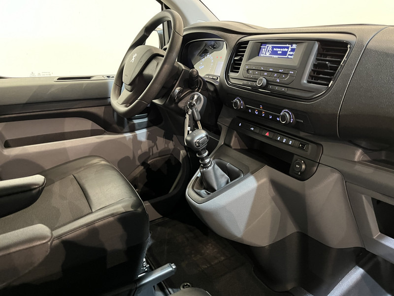 Peugeot Expert 1.6 BlueHDI 115 PK / Euro 6 / Airco / Cruise Control / PDC / 75.500 KM !! / BPM VRIJ !! - Kleintransporter: das Bild 3 Peugeot Expert 1.6 BlueHDI 115 PK / Euro 6 / Airco / Cruise Control / PDC / 75.500 KM !! / BPM VRIJ !! - Kleintransporter: das Bild 3