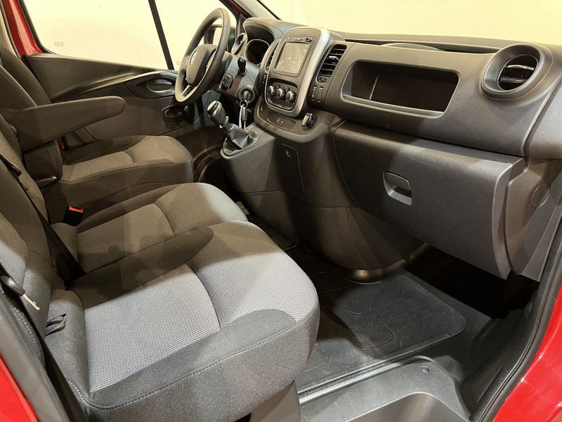 Renault Trafic 2.0 dCi 170 PK L1H1 / Euro 6 / Airco / Cruise Control / PDC / CarPlay / Navigatie / Trekhaak / LED / 3-Zits - Kleintransporter: das Bild 3 Renault Trafic 2.0 dCi 170 PK L1H1 / Euro 6 / Airco / Cruise Control / PDC / CarPlay / Navigatie / Trekhaak / LED / 3-Zits - Kleintransporter: das Bild 3
