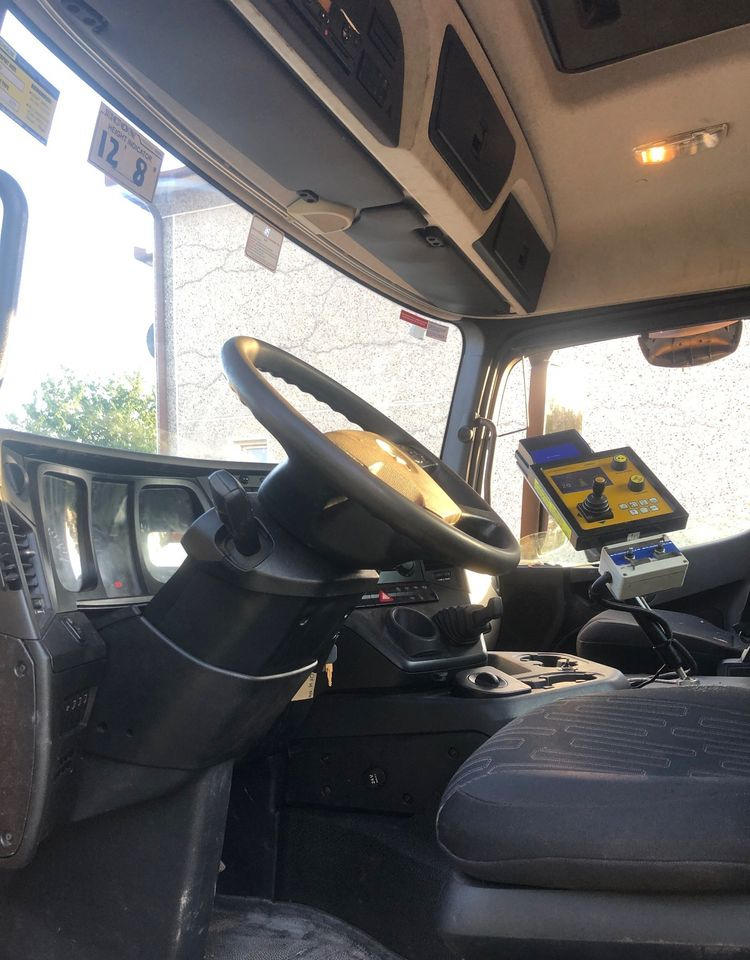 Schneeräumfahrzeug Mercedes-Benz Arocs 3333 6x6 piaskarka solarka econ pług schmidt: das Bild 17