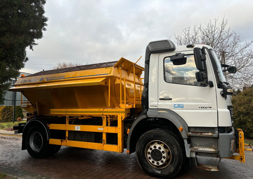 Mercedes-Benz Axor 4x2 piaskarka solarka econ schmidt 1824 e5 - Schneeräumfahrzeug: das Bild 4 Mercedes-Benz Axor 4x2 piaskarka solarka econ schmidt 1824 e5 - Schneeräumfahrzeug: das Bild 4
