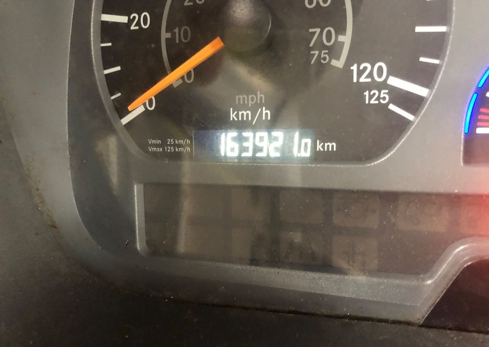 Schneeräumfahrzeug Mercedes-Benz Mercedes Axor 4x4 2006 1829 piaskarka solarka rama: das Bild 7