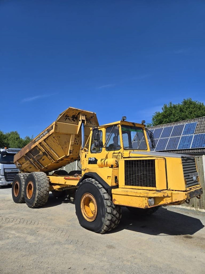 Volvo BM A 25 - Knickgelenkter Dumper: das Bild 2 Volvo BM A 25 - Knickgelenkter Dumper: das Bild 2