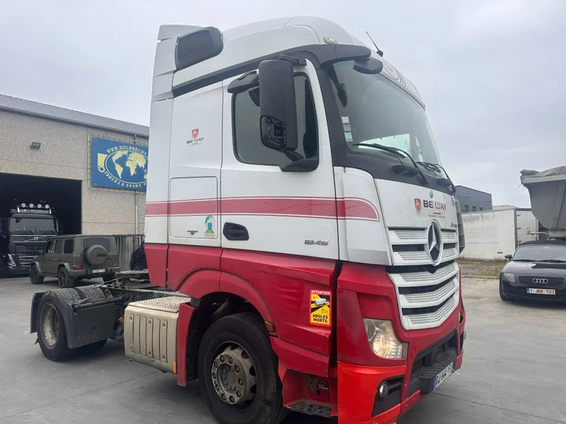 Mercedes-Benz Actros 1845 - Sattelzugmaschine: das Bild 4 Mercedes-Benz Actros 1845 - Sattelzugmaschine: das Bild 4
