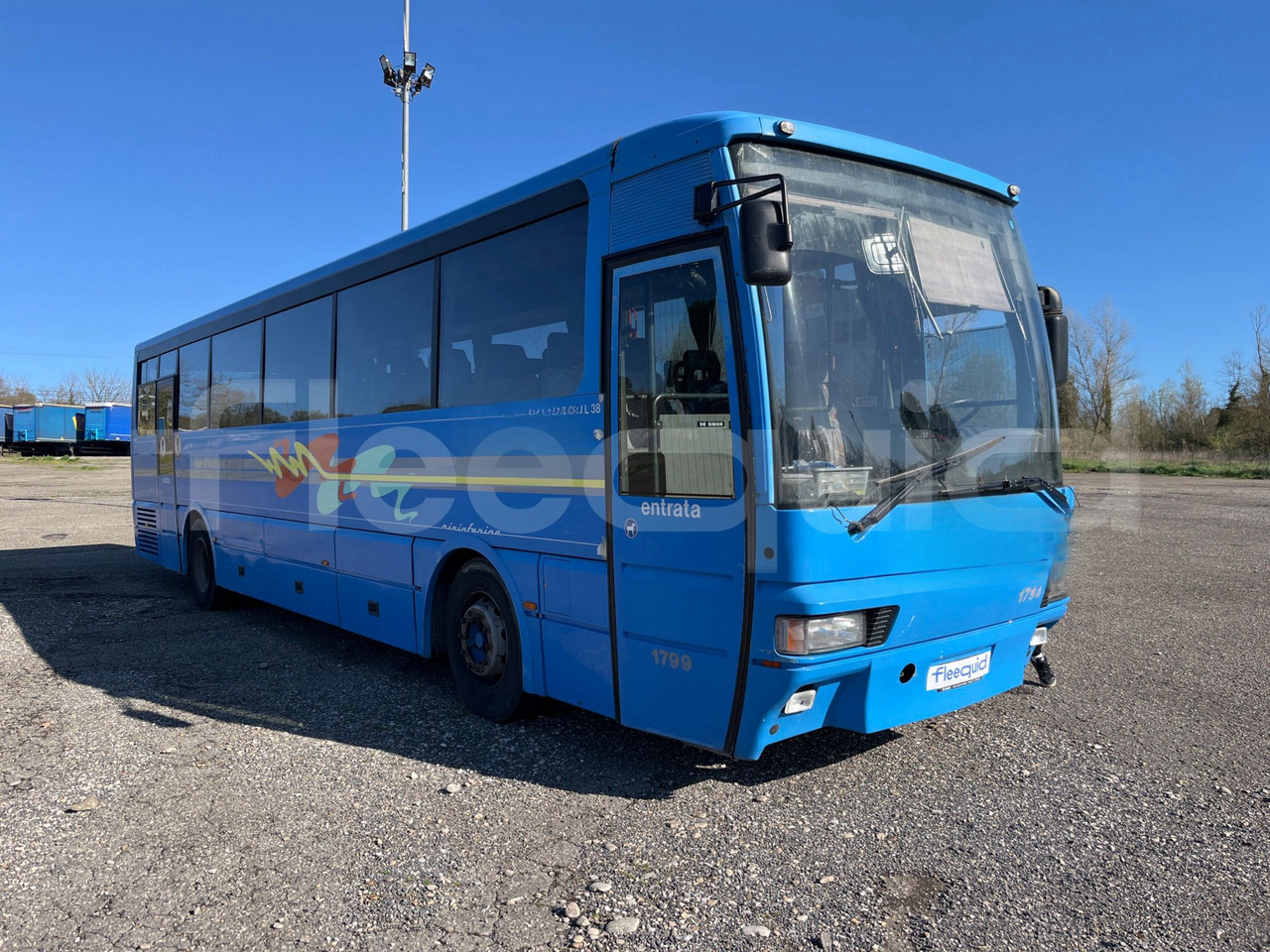 De Simon Starbus - Reisebus: das Bild 1 De Simon Starbus - Reisebus: das Bild 1