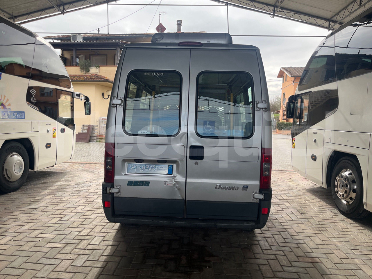 Fiat Ducato Maxi - Reisebus: das Bild 5 Fiat Ducato Maxi - Reisebus: das Bild 5