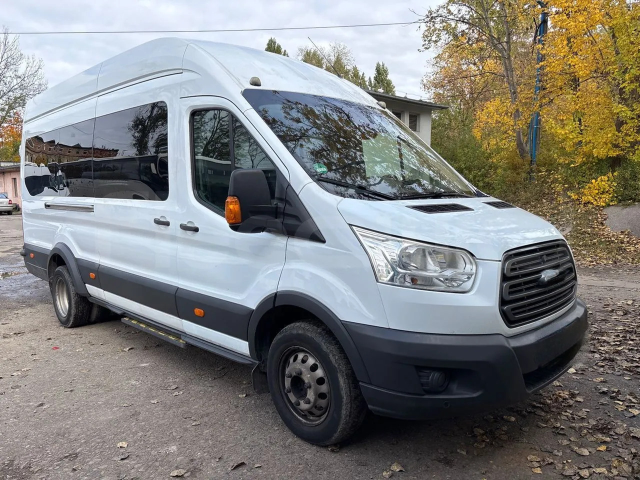 Ford Transit - Kleinbus, Überlandbus: das Bild 1 Ford Transit - Kleinbus, Überlandbus: das Bild 1