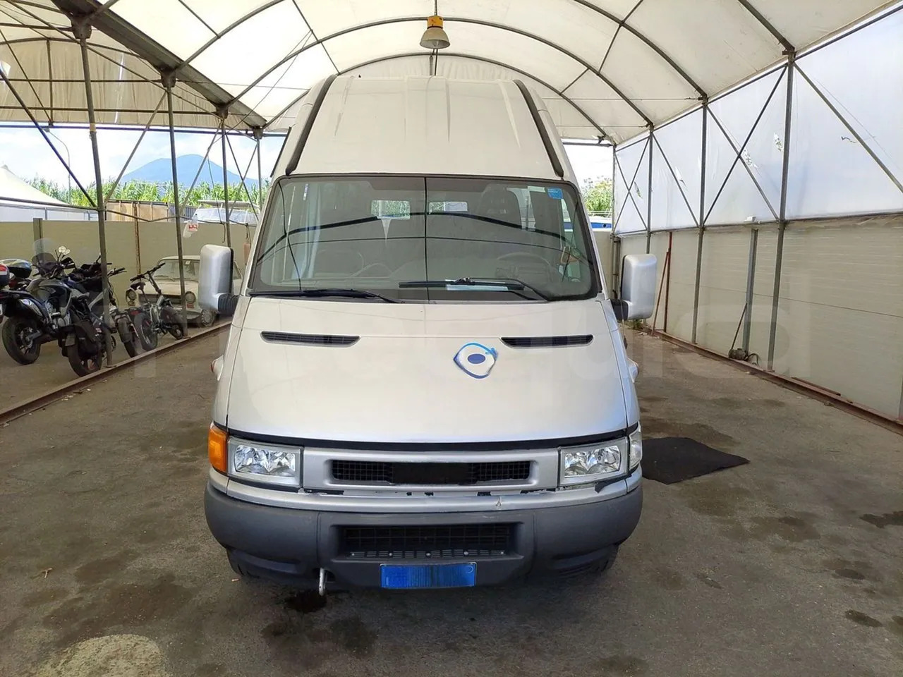 Iveco Daily - Kleinbus, Personentransporter: das Bild 2 Iveco Daily - Kleinbus, Personentransporter: das Bild 2